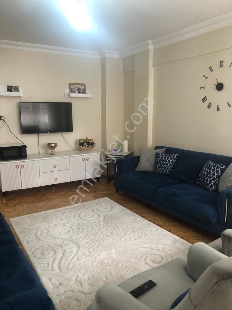 Güngören Akıncılar Mah Tramvaya Yakın 3+1 120m2 1.kat Satılık Daire