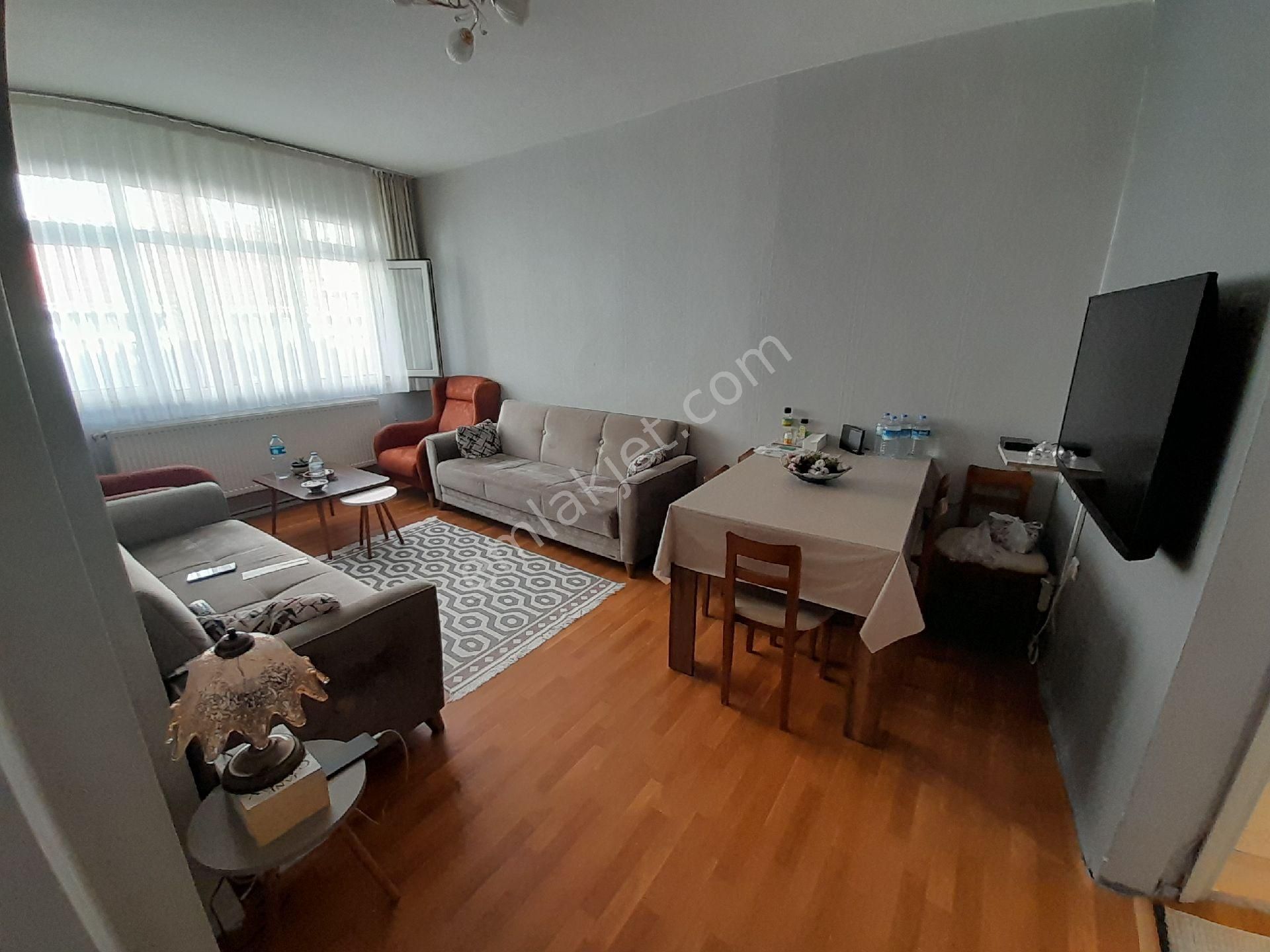 Kocamustafapaşa Sümbülefendi 2+1 Yapilı Temız Kat 2 Satılık Daire - Görsel 3