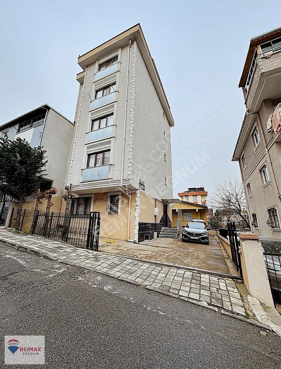 Ümraniye Aşağı Dudullu Satılık Daire DUDULLU METRO 600 M 2+1 85 M2 EŞYALI ARA KAT BOŞ İSKANLI DAİRE