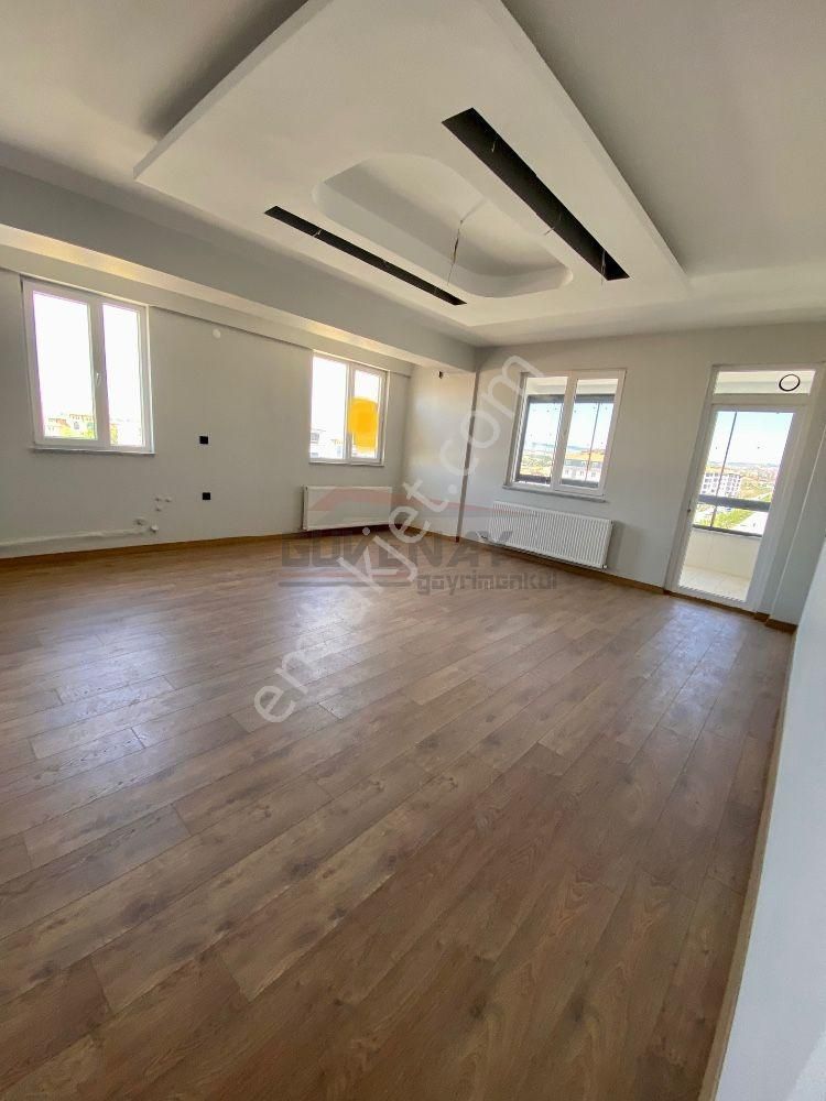 Güvenay - Çorum Fen Lisesi Cad. 4+1 180 M² Satılık Lüks Daire