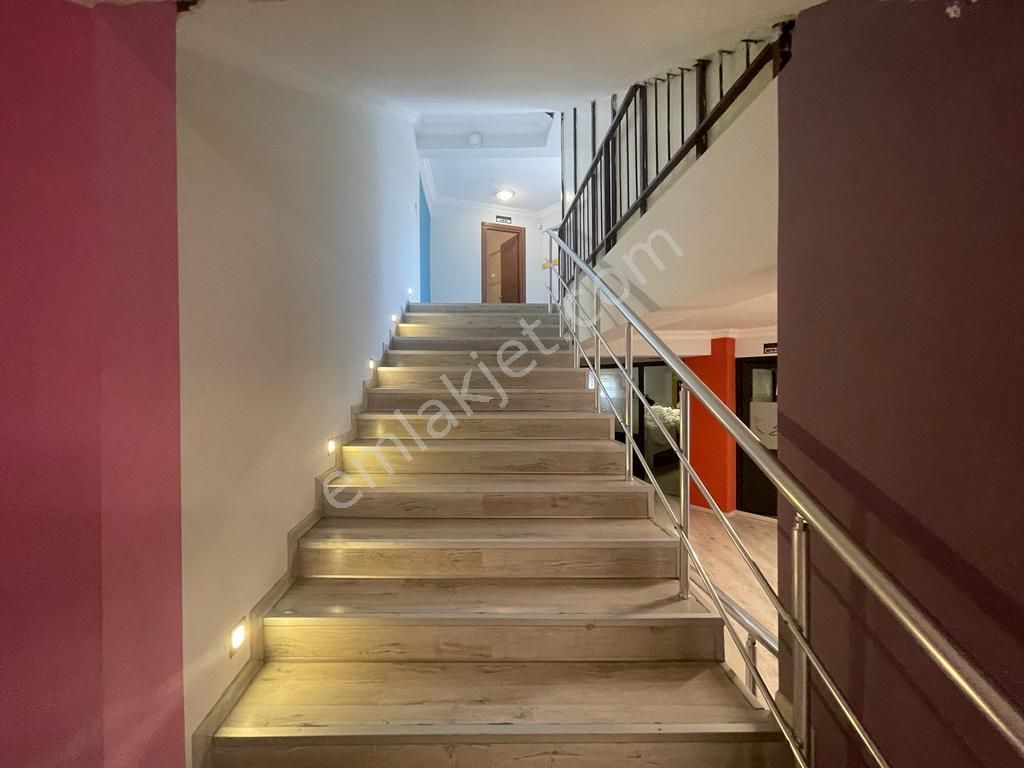 Sabri Pınarbaşı'dan Edremit Merkez'de Yatırımlık Satılık İşyeri - Görsel 22