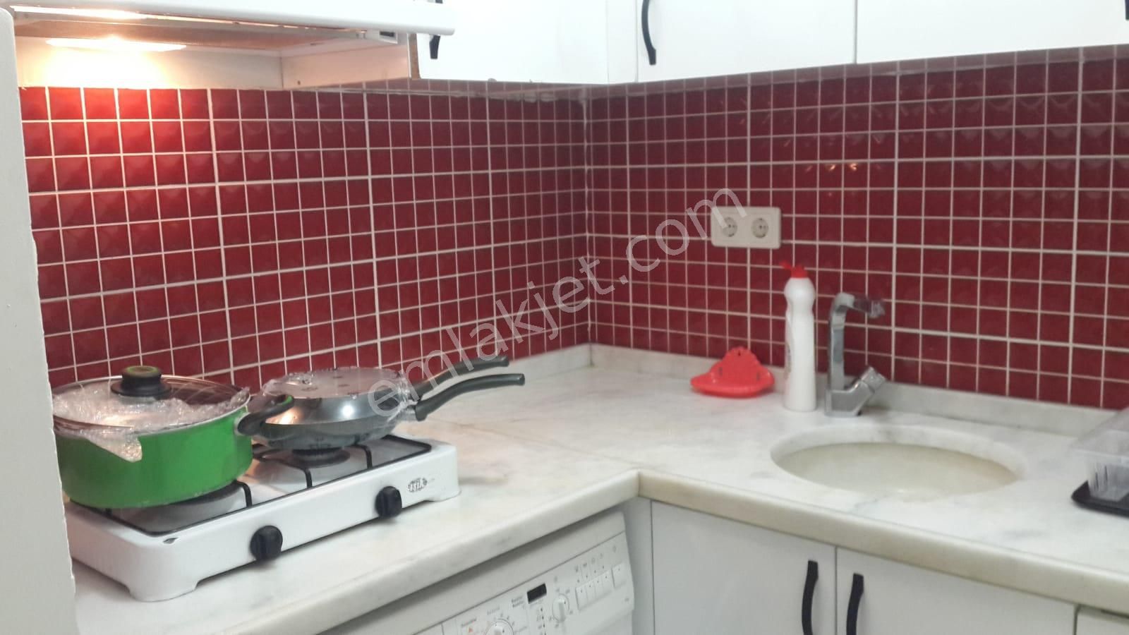 Çankaya Fidanlık Kiralık Daire Kızılay Halk Sok.ta 1+1 Full Yapılı Mobilyalı Kombili Giriş Kat