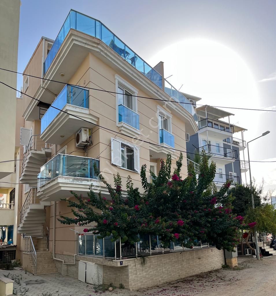 Didim Çamlık Denize 50 Metre İdeal Bir Konum Da 3+1 Dubleks