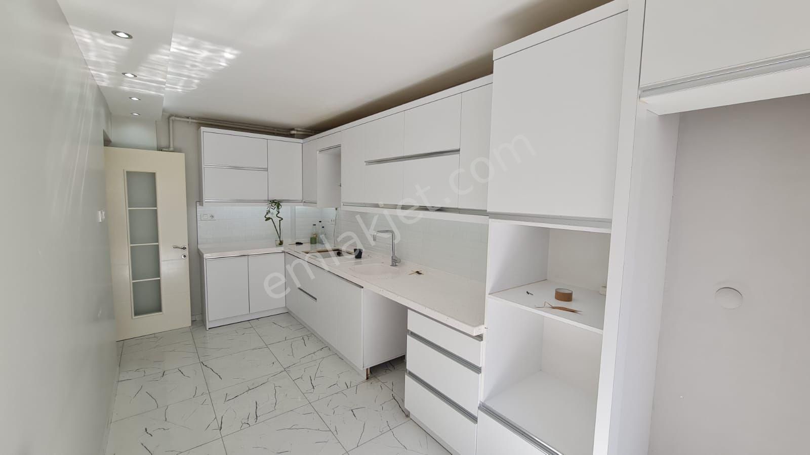 Yunusemre Mutlu Satılık Daire FIRSAT KARAKÖY'DE MUTLU MAH. 3+1 140 m2ULTRA LÜKS DAİRE 