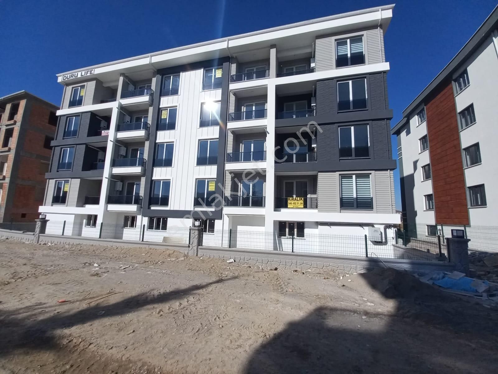 Afyon Tezcan Emlaktan Duru Suitte 2+1 Eşyalı Daire