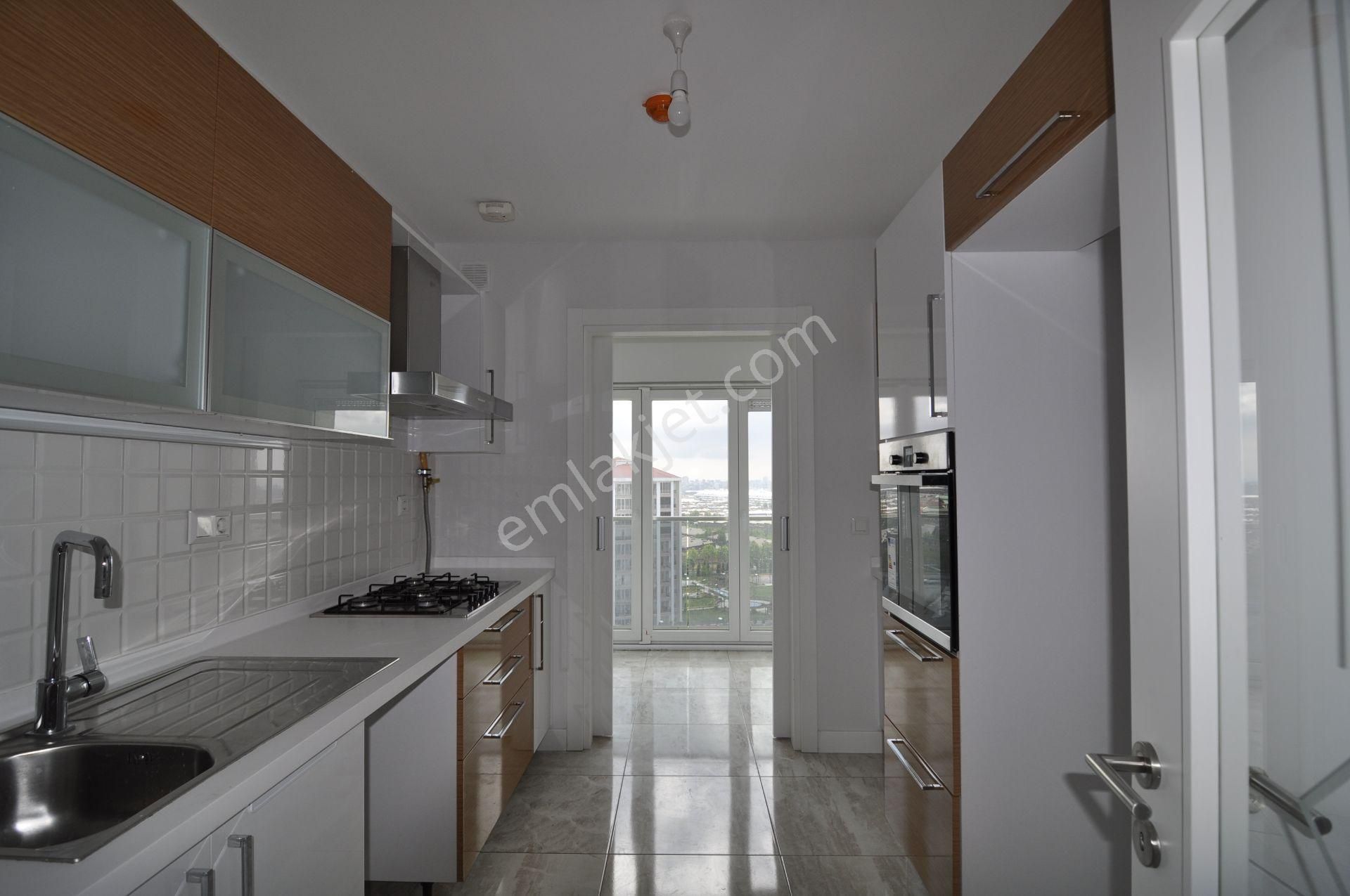 Başakşehir Başakşehir Kiralık Daire PYRAMID'DEN VADİŞEHİR (ARK) SİTESİNDE BOŞ TEMİZ (126m2) LÜX 2+1