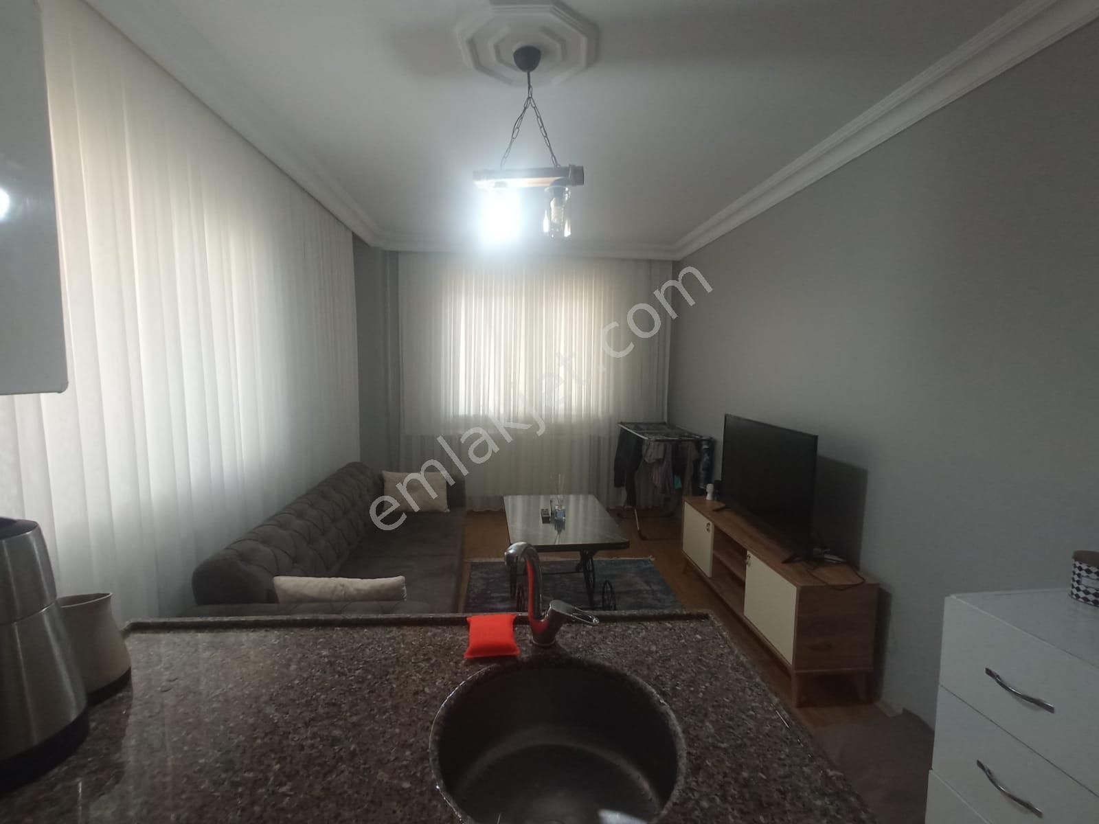 Çekmeköy Sultançiftliği Satılık Daire  ÇEKMEKÖY FIRSAT FERAH MERKEZİ FULL EŞYALI OTOPARKLI 1+1 DAİRE