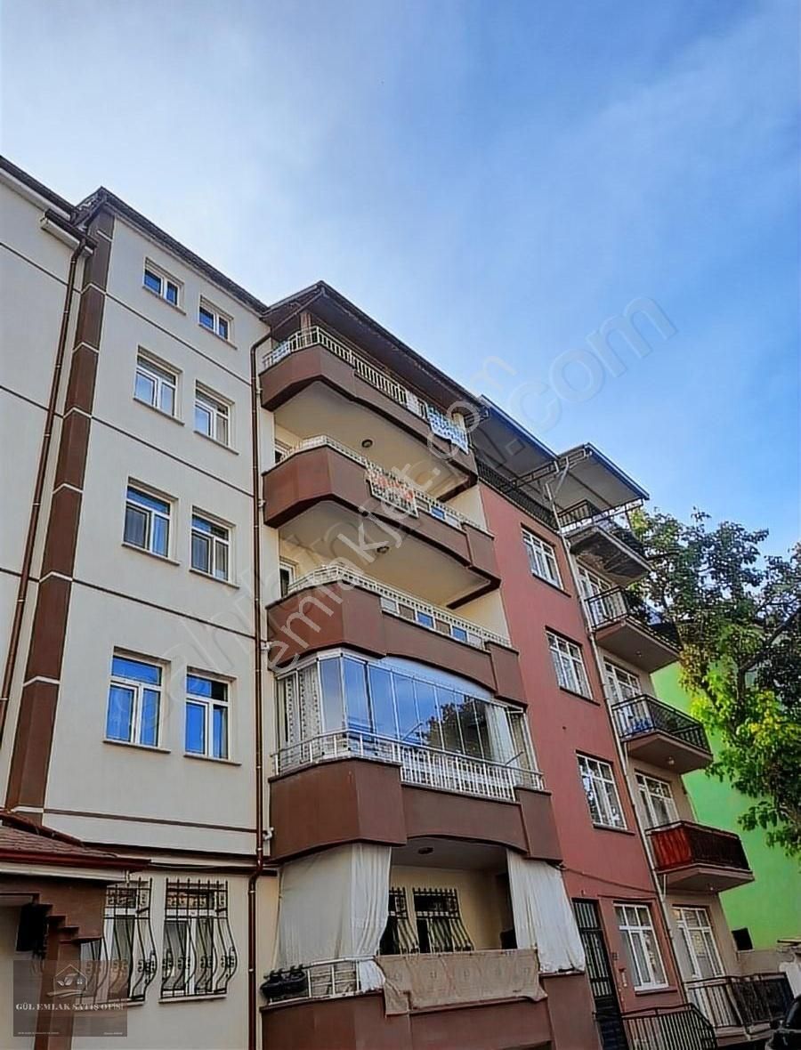 Gül Emlaktan Çarşı Merkezinde Satlık Dublex Daire Göl Manzaralı - Görsel 26