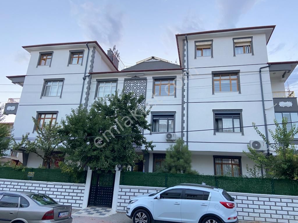 Selçuklu Sakarya Satılık Daire  polat emlakdan satılık duplx daire