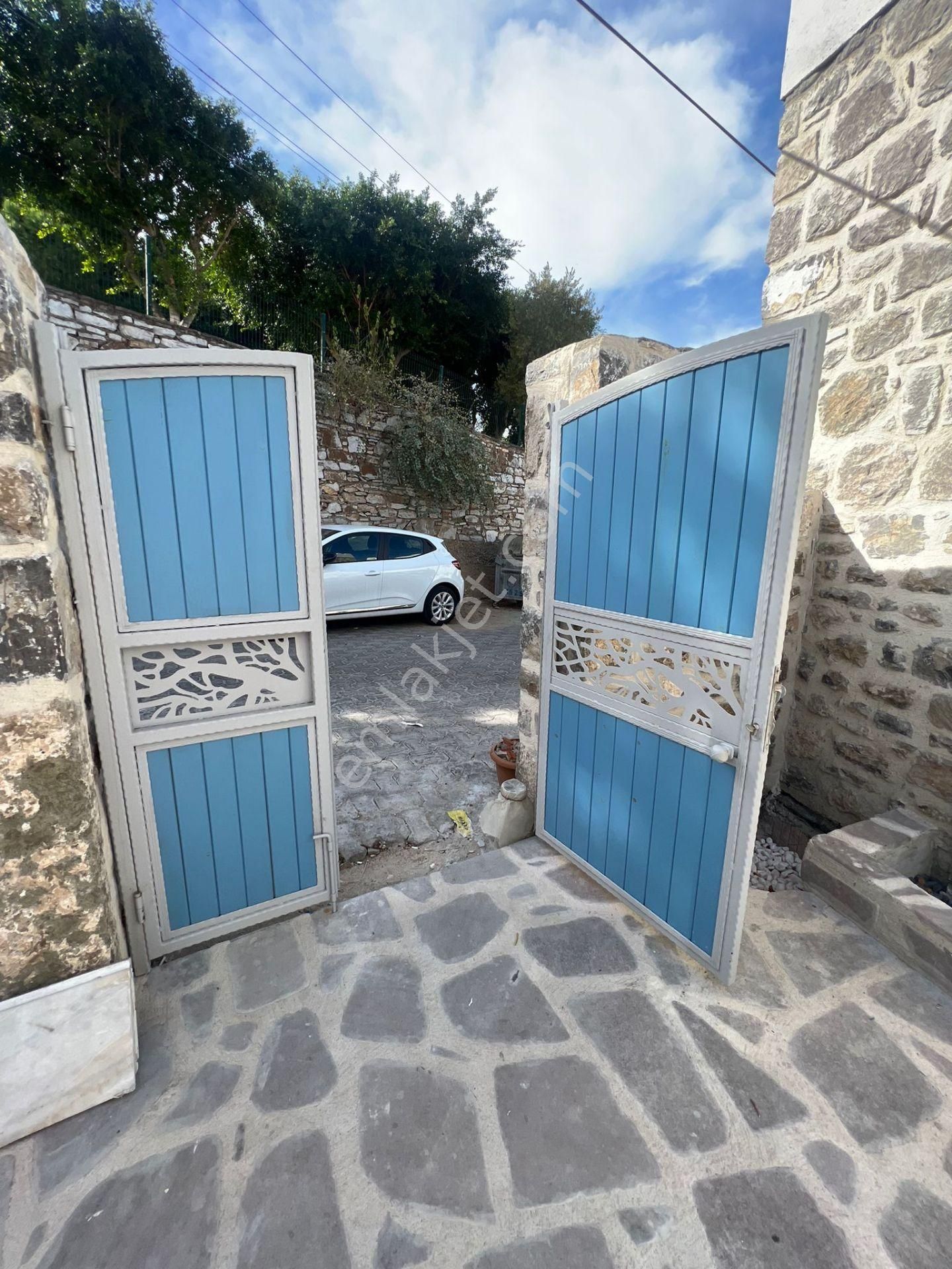 Bodrum Marina'da Yıllık Kiralık Taş Ev - Görsel 3