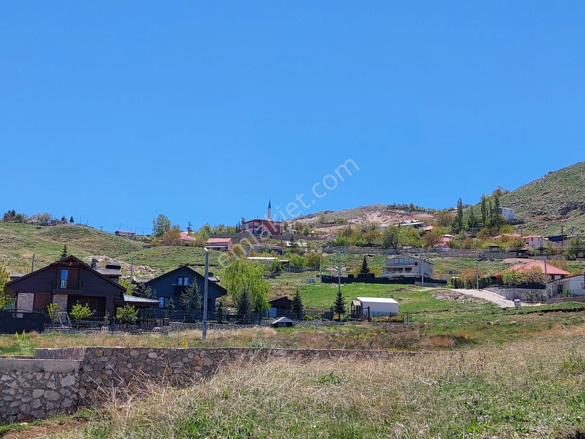 Konyaaltı Çağlarca Satılık Konut İmarlı Antalya Konyaaltı Çağlarca'da Satılık 384 M2 Köşe Villa Parseli