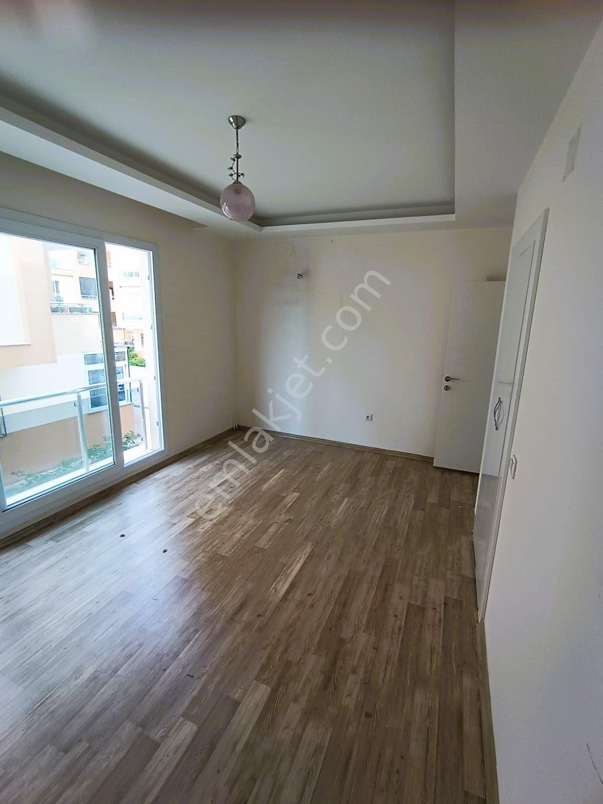 Tece''de Site İçerisin De Asansörlü Bağımsız Mutfak Ebeveyn Banyolu Geniş 3+1 Daire - Görsel 15