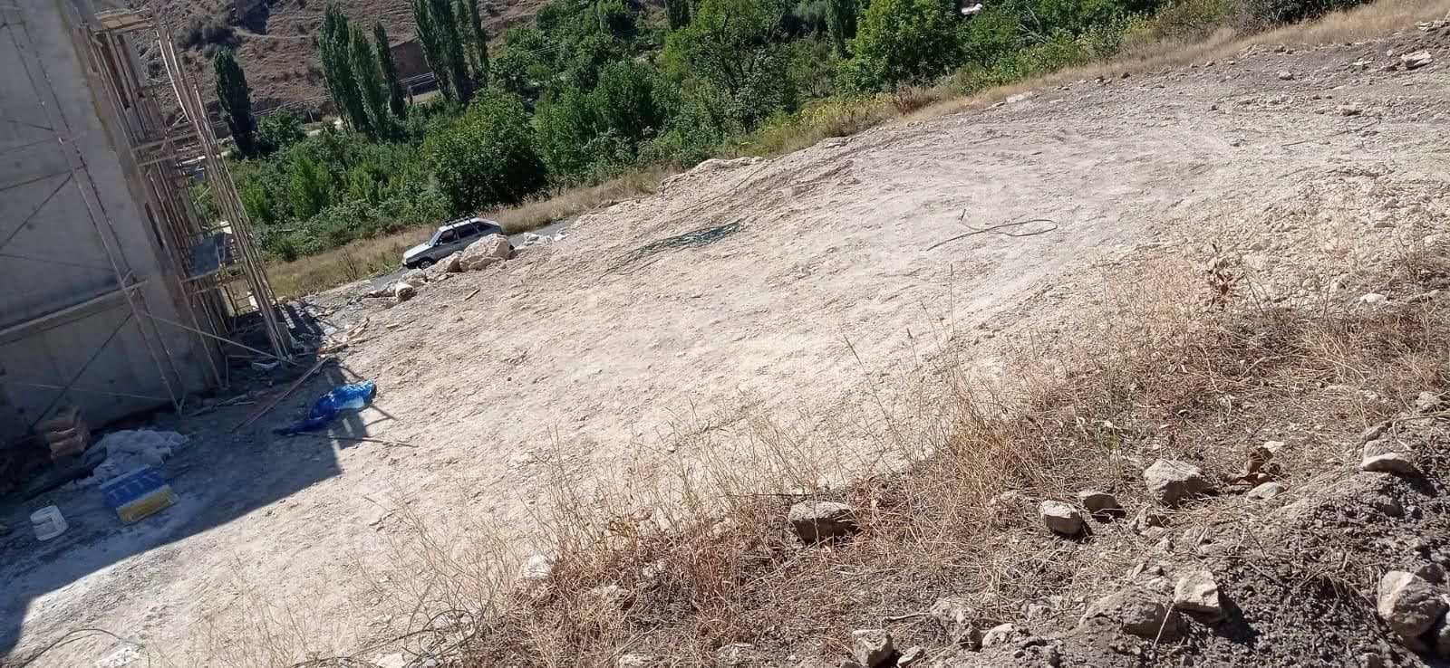 Çamardı Çarşı İçinde Satılık Arsa - Görsel 3