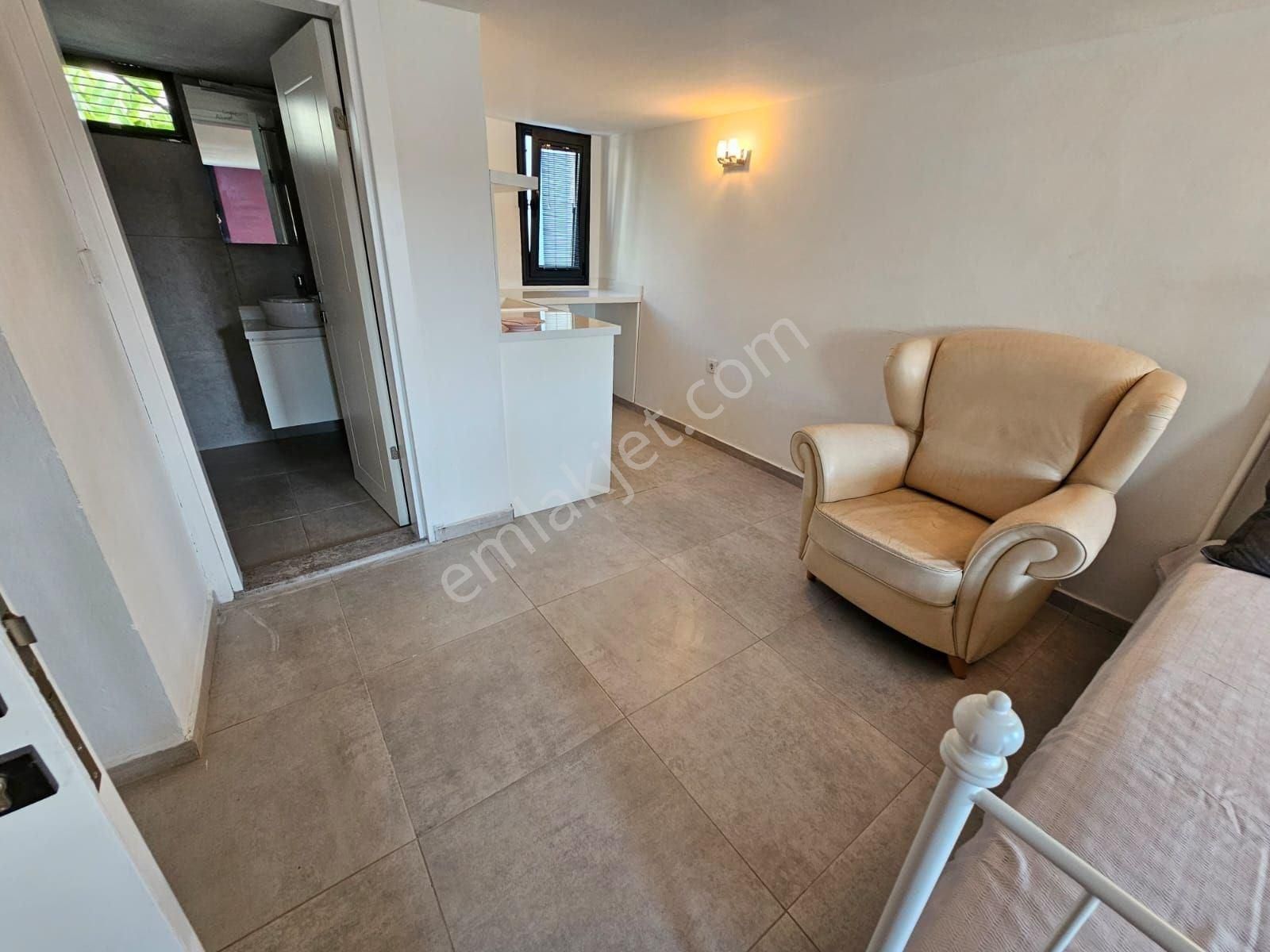 İzmir Çeşme Dalyan Denize Yakın Havuzlu Sitede Bahçeli Daire Rezidans - Görsel 22