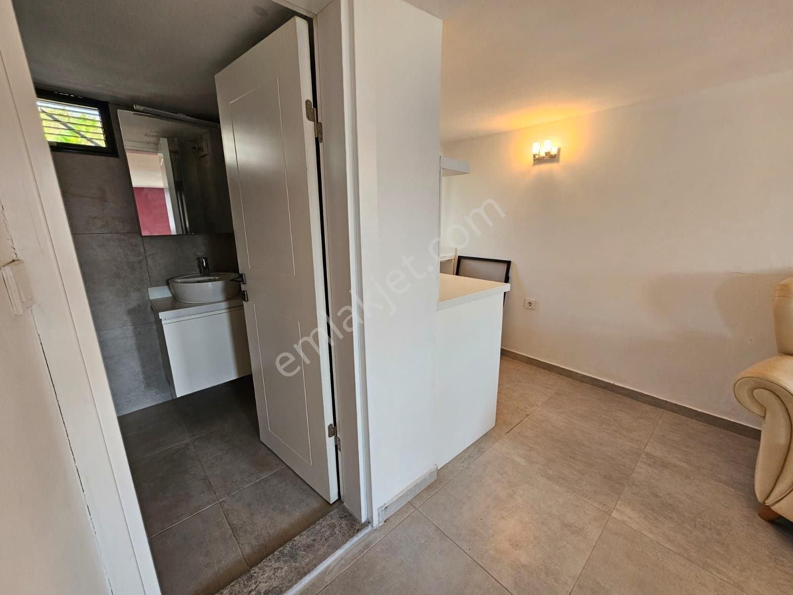 İzmir Çeşme Dalyan Denize Yakın Havuzlu Sitede Bahçeli Daire Rezidans - Görsel 21