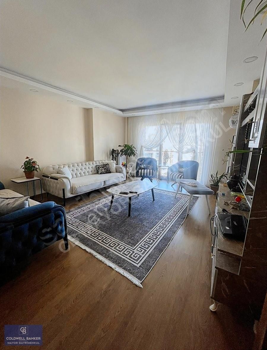 Zeytinburnu Sümer Satılık Daire LOCAMAHAL'DE 3+1, 120 m2 DENİZ MANZARALI SATILIK FIRSAT DAİRE