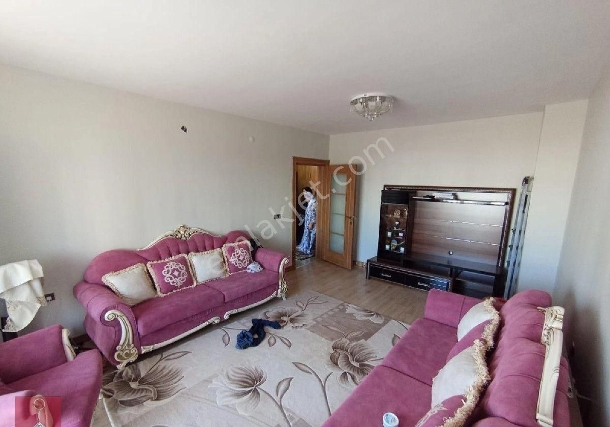 Demir Emlâk Ofisinden Lüks Satılık Toki 808 Konut Daire Si