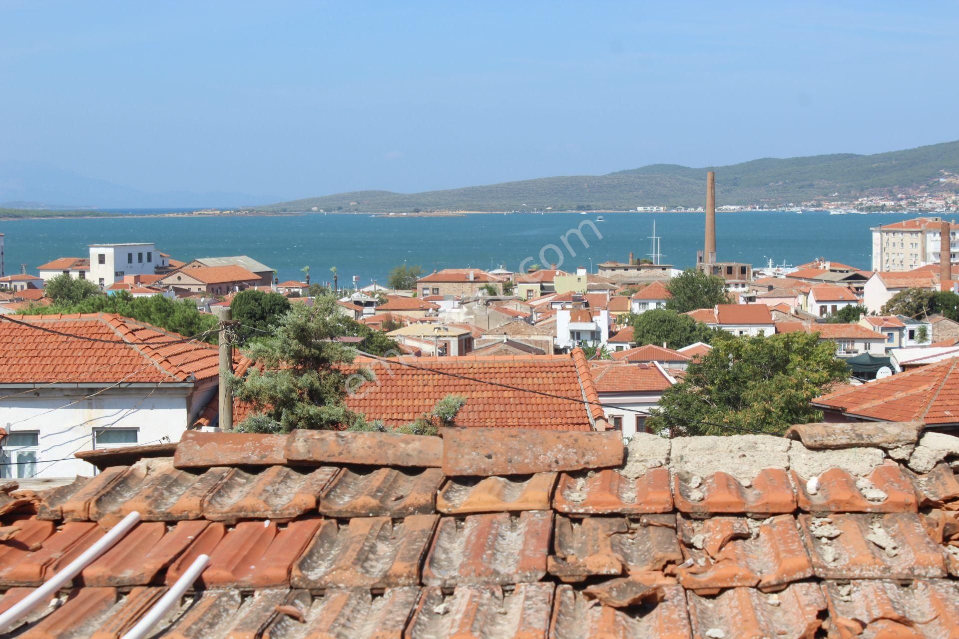 Ayvada'dan Ayvalık Merkez'de Tek Katlı Müstakil Ev - Görsel 28