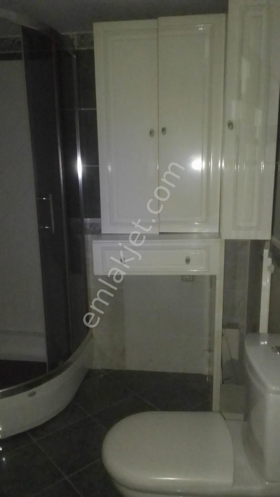 Kartal Sahilde Sıtede 2+1 Kat/1 Kombılı Asansor+denız Manzara+havuzlu . - Görsel 20