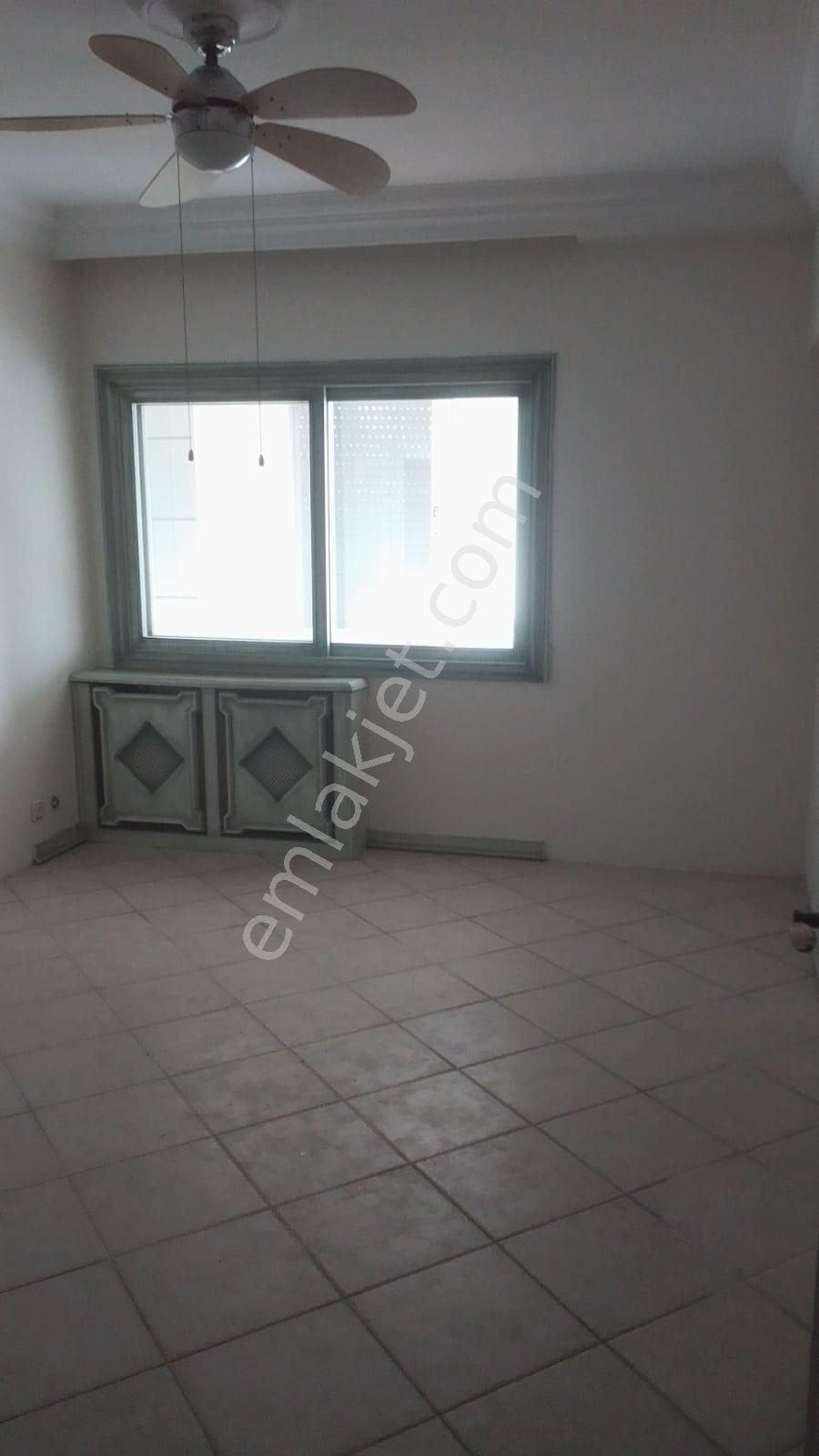 Kartal Sahilde Sıtede 2+1 Kat/1 Kombılı Asansor+denız Manzara+havuzlu . - Görsel 24