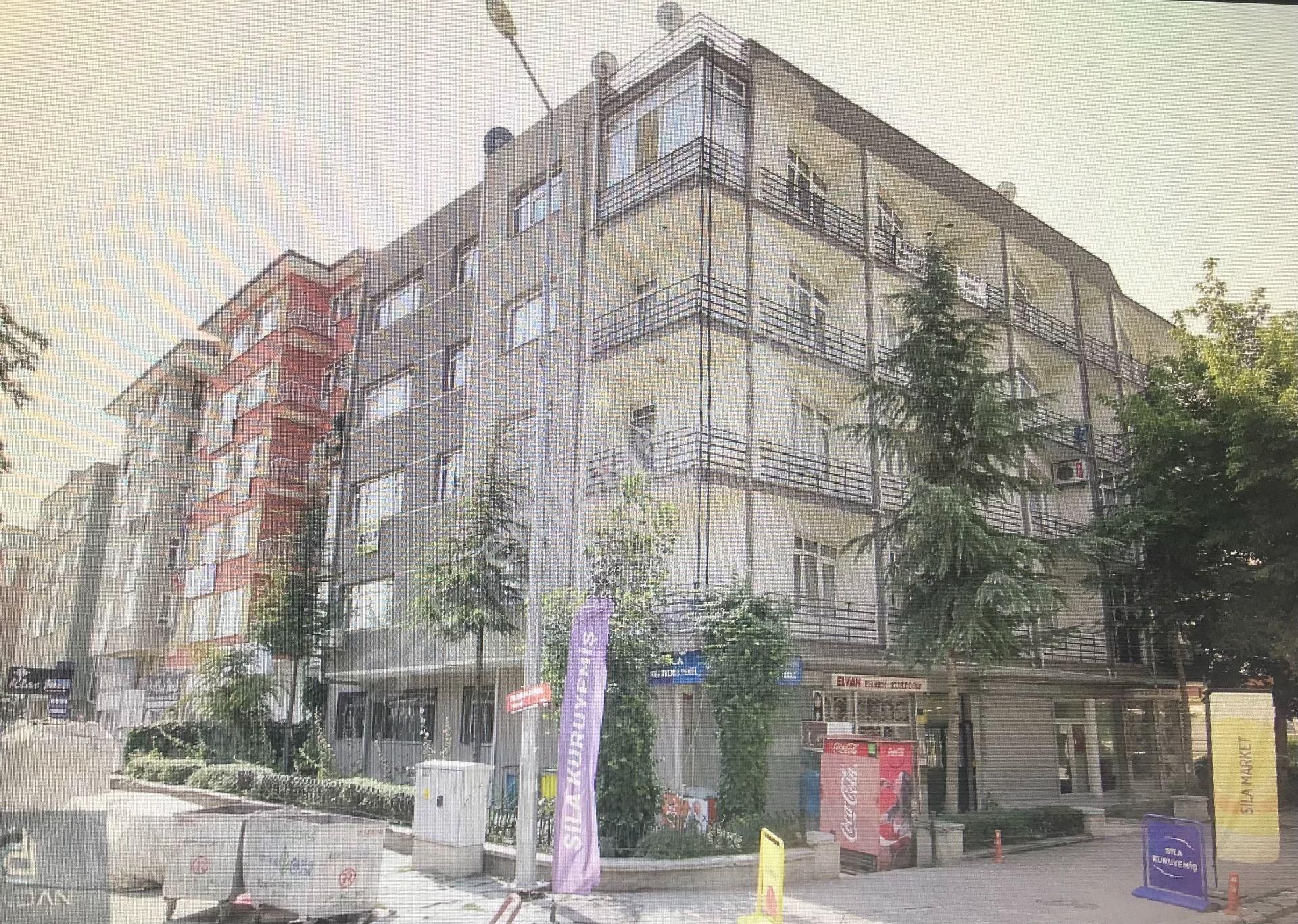 Çankaya Sağlık Satılık Daire  ACİL SATILIK DAİRE SIHHIYE METRO YANI