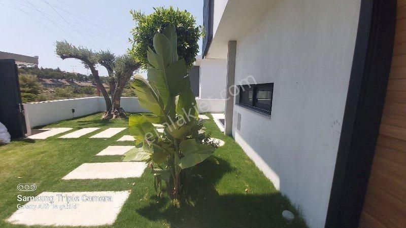 İzmir Çeşme Ilıcada Full Deniz Manzaralı Havuzlu 5+2 Lüks Müstakil Villa - Görsel 6