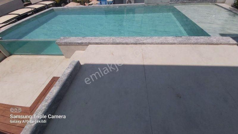 İzmir Çeşme Ilıcada Full Deniz Manzaralı Havuzlu 5+2 Lüks Müstakil Villa - Görsel 9