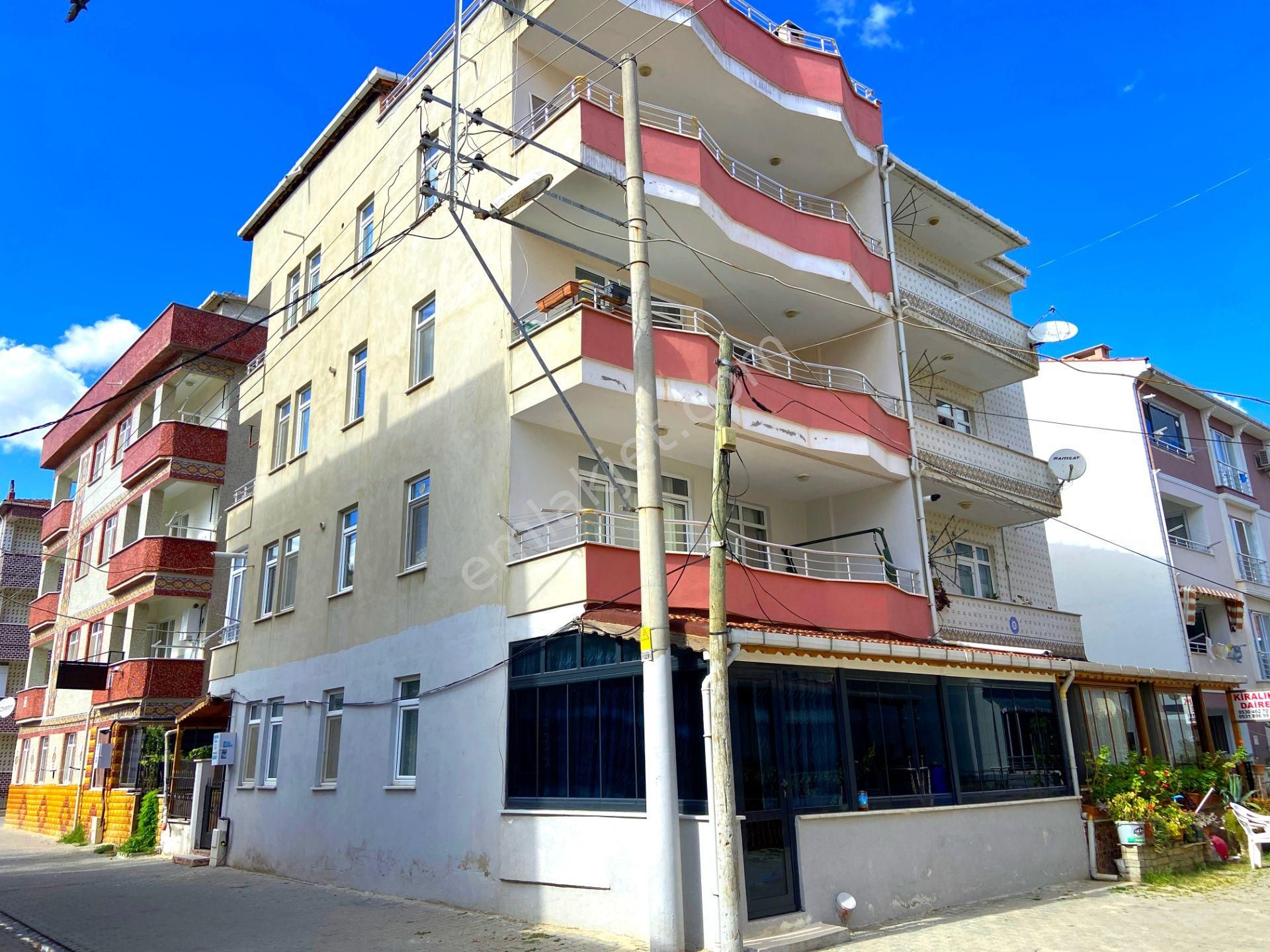 Süleymanpaşa Kumbağ Satılık Daire KUMBAĞ PAZAR SOKAĞI MEVKİİ EŞYALI SATILIK 4+2 DAİRE