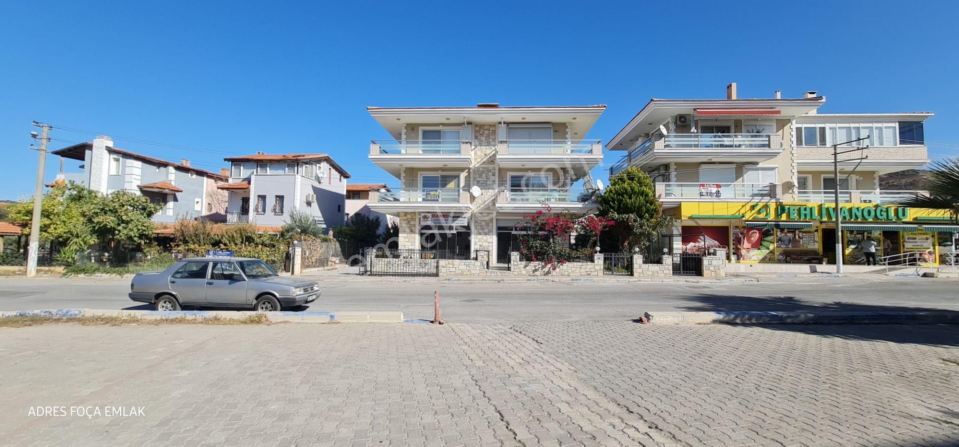 Foça Mustafa Kemal Atatürk Satılık Daire  YENİFOÇA MERKEZDE SATILIK 2+1 DAİRE