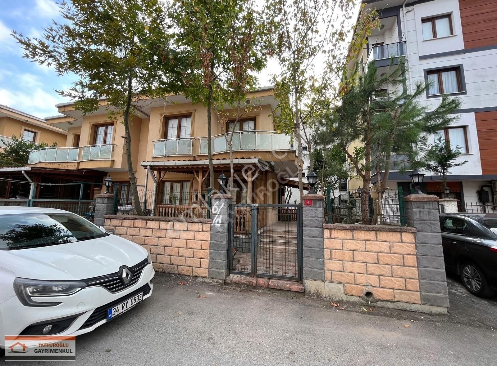 Şile Çavuş Satılık Villa ŞİLE MERKEZDE ÇARŞIYA ÇOK YAKIN MÜSTAKİL 5+1 TRİPLEKS VİLLA