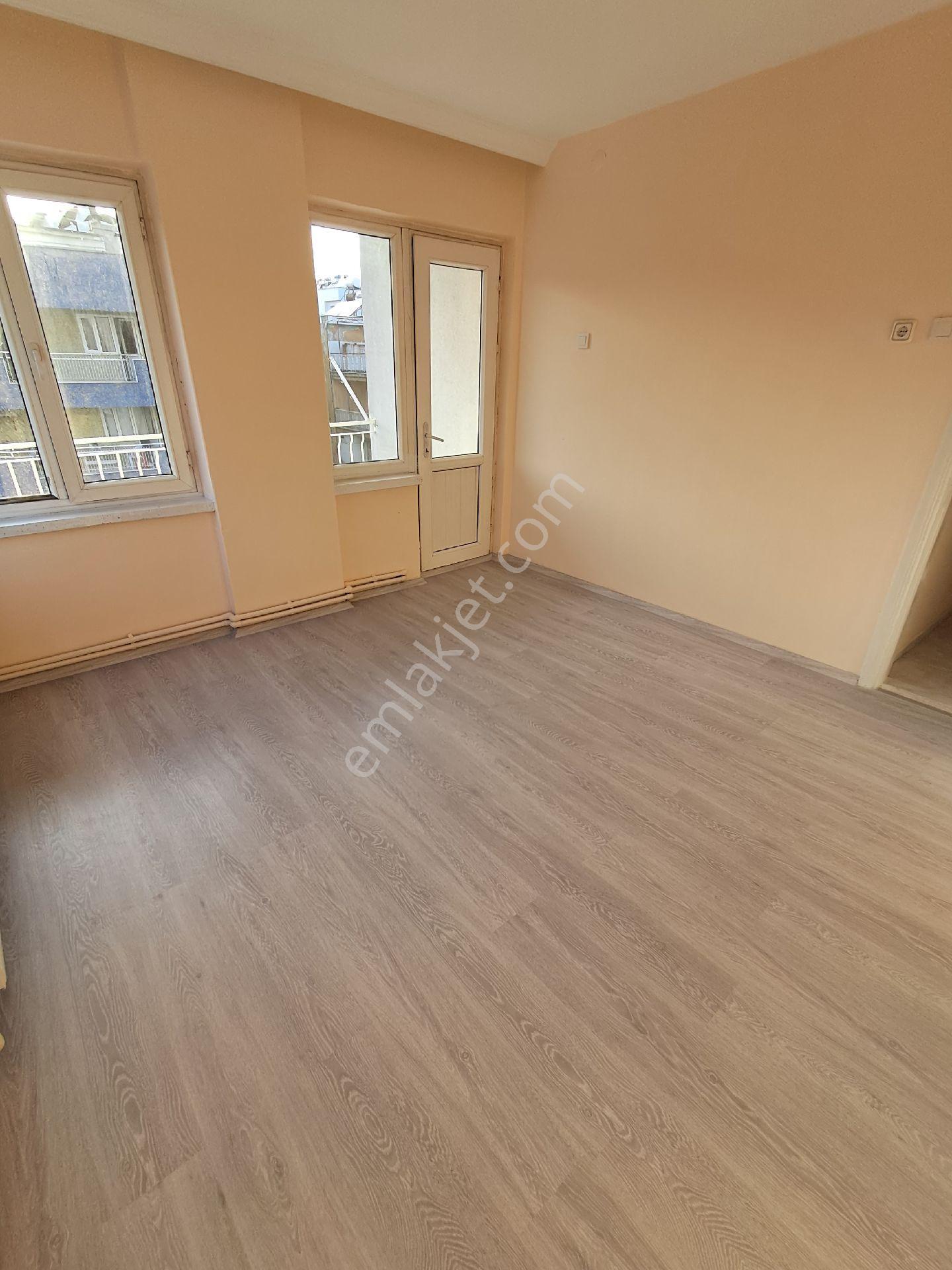 Aydın Kadın Doğum Ve Diş Hastanesi. Diş Fakültesi Ve Sgk Binasına Yakın 3+1 Köşe Başı Daire - Görsel 32