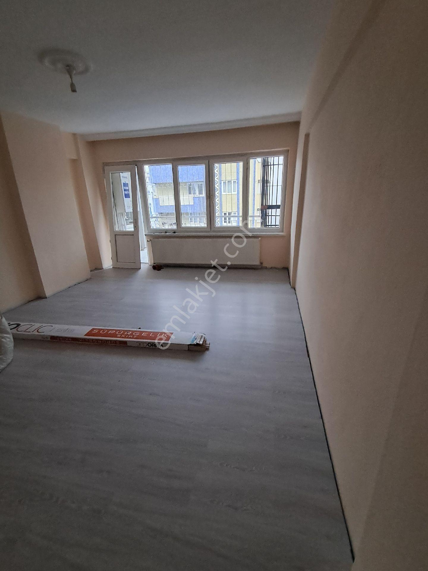Aydın Kadın Doğum Ve Diş Hastanesi. Diş Fakültesi Ve Sgk Binasına Yakın 3+1 Köşe Başı Daire - Görsel 26