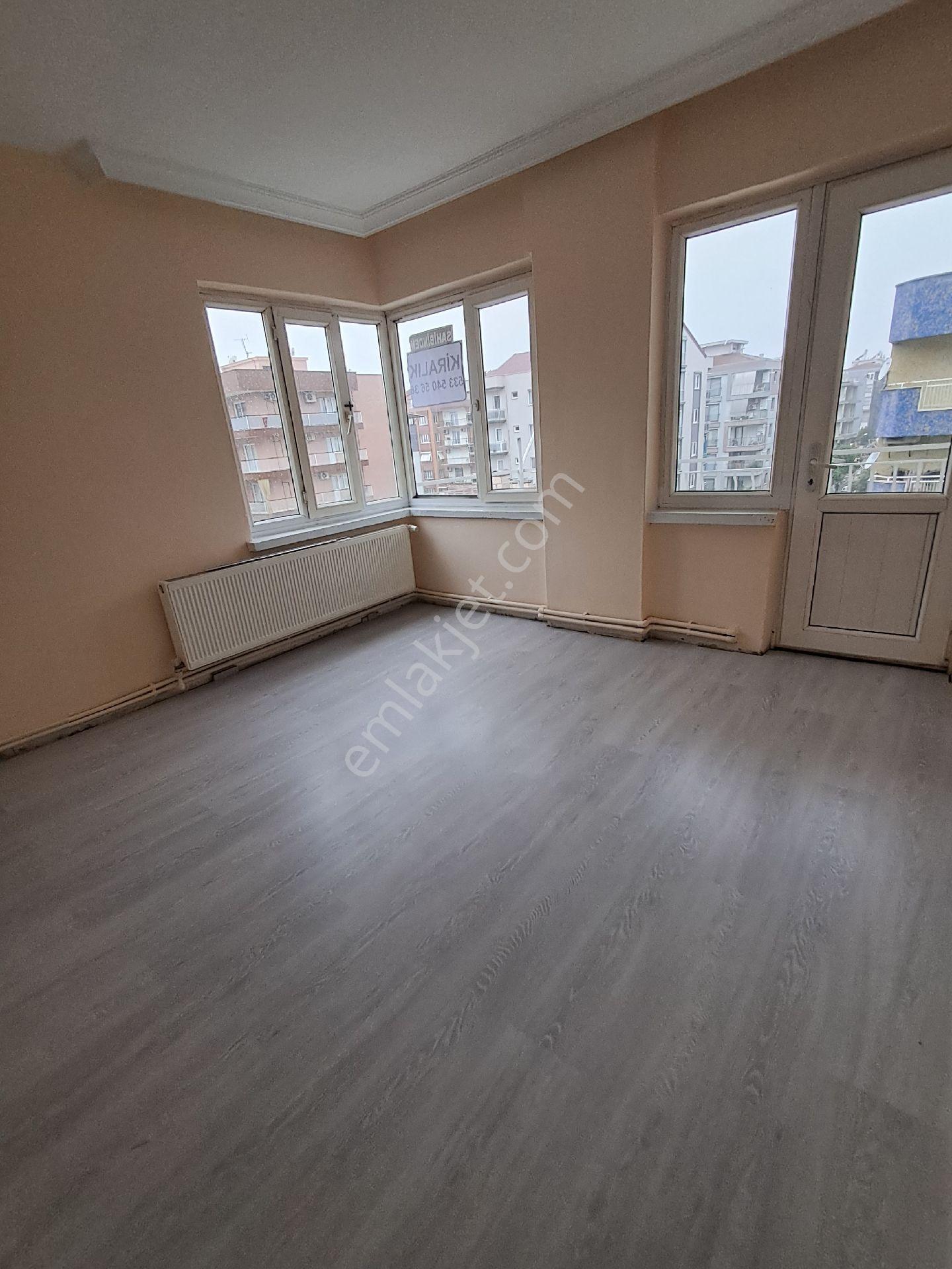 Aydın Kadın Doğum Ve Diş Hastanesi. Diş Fakültesi Ve Sgk Binasına Yakın 3+1 Köşe Başı Daire - Görsel 20