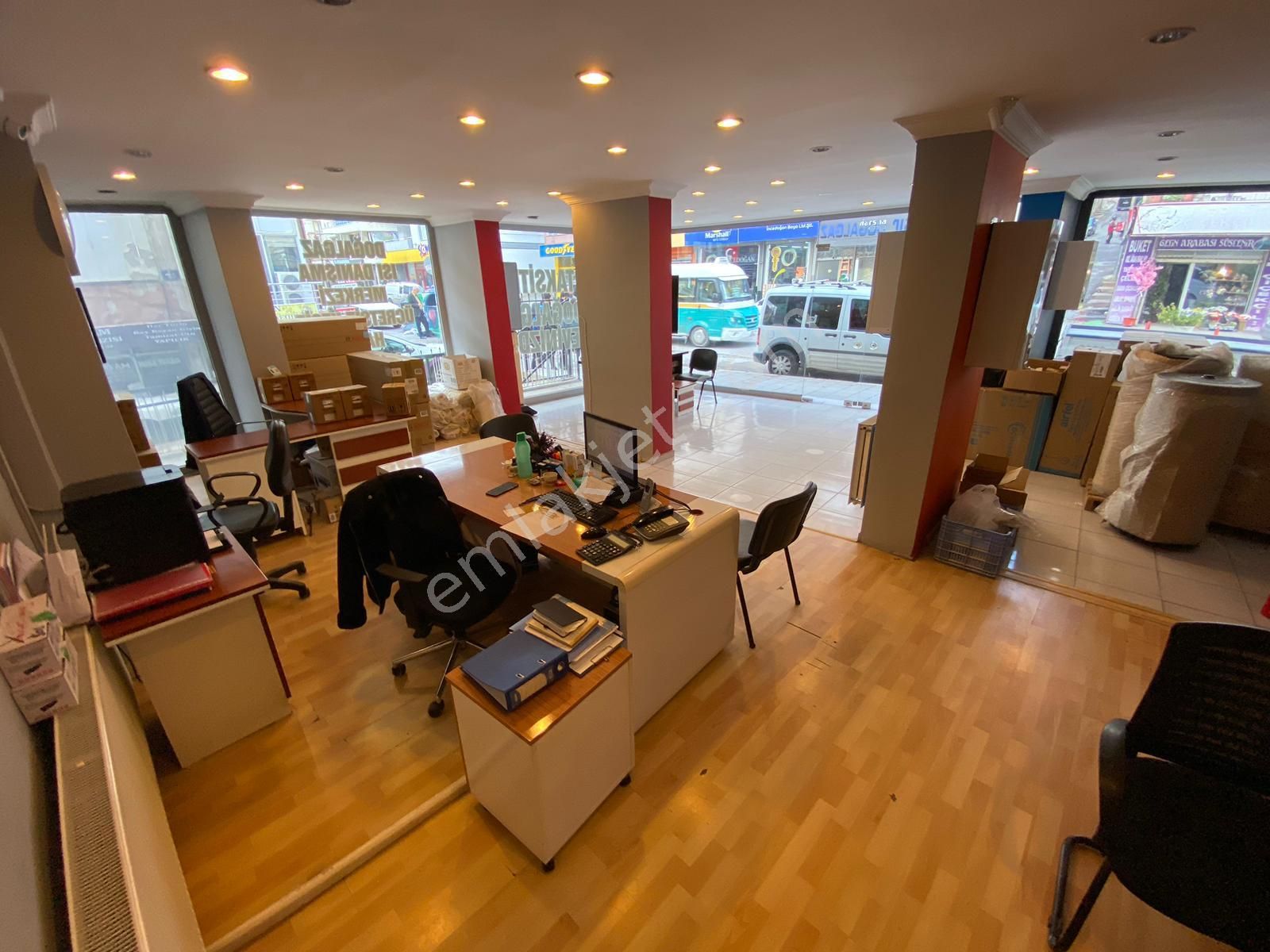 Acill Buca Hürriyet Mah.de Şirinyer Menderes Caddesi Üzerinde 280m2 Batarlı Kiracılı Dükkan - Görsel 2