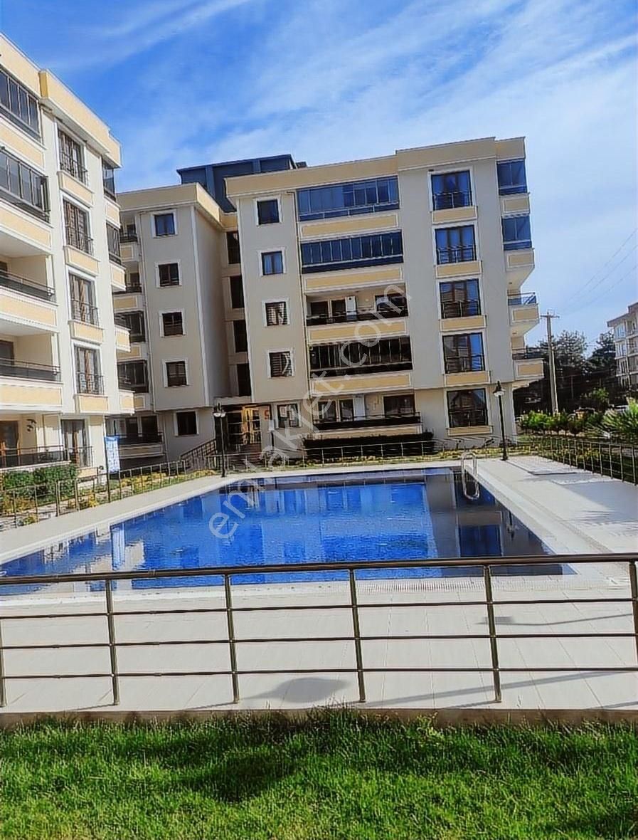 Gelibolu Yazıcızade Satılık Daire ÇANAKKALE GELİBOLU DA YÜZME HAVUZLU SİTEDE MUHTEŞEM 3+1 DAİRE