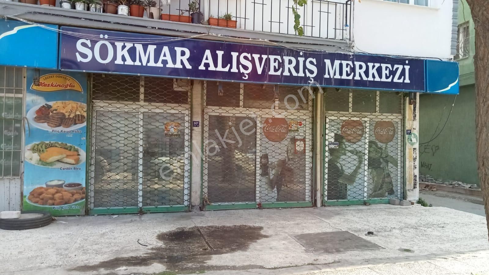 Söke Cumhuriyet Satılık Dükkan & Mağaza  COK İYİ KONUMDA SATILIK DÜKKAN DEPOLAR SÖKENİN EN İŞLEK CADDESİNDEN BİRİ OLAN KOÇLAR CADDESİNDE