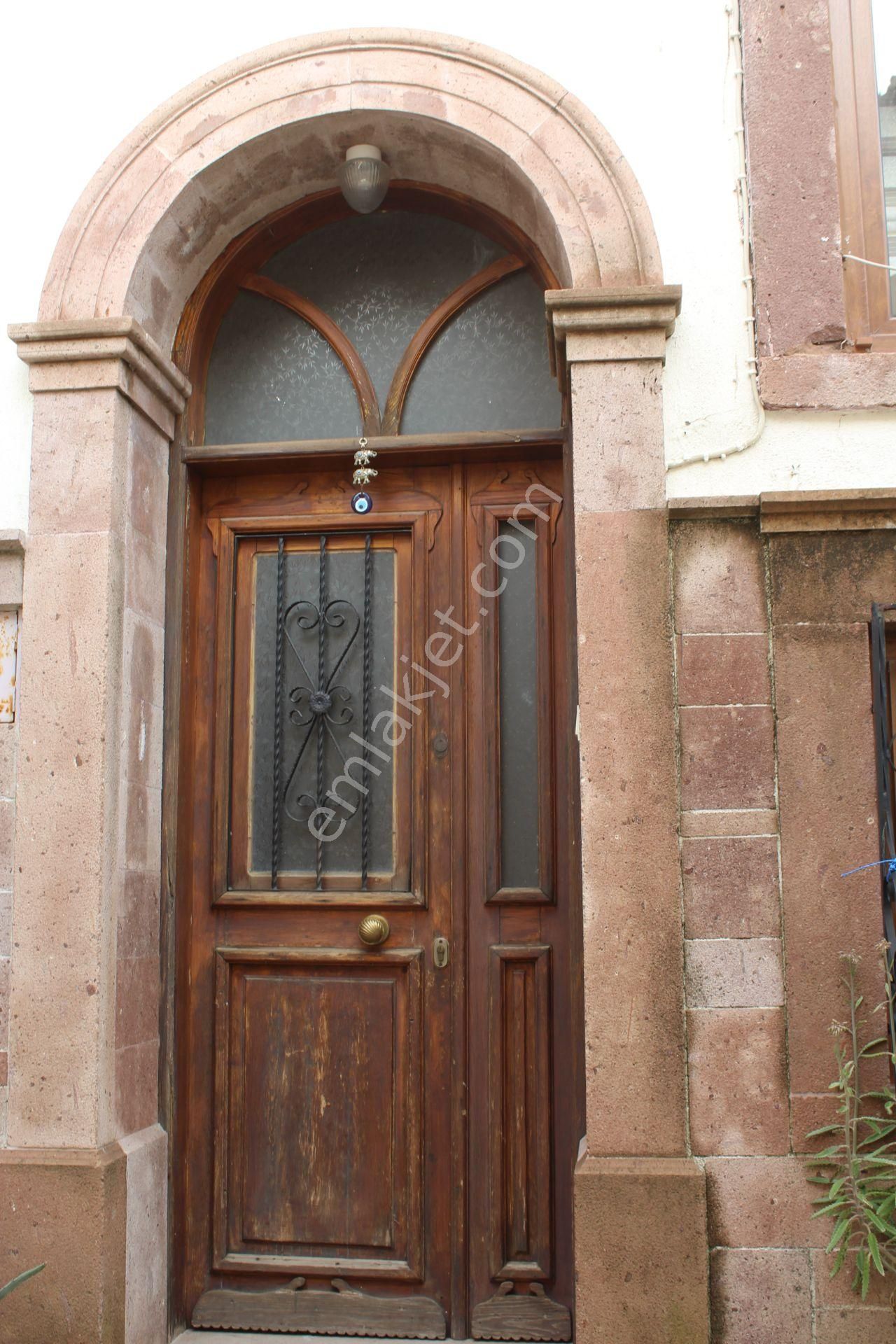 Ayvada'dan Ayvalık Merkez'de Taş Rum Evi - Görsel 2