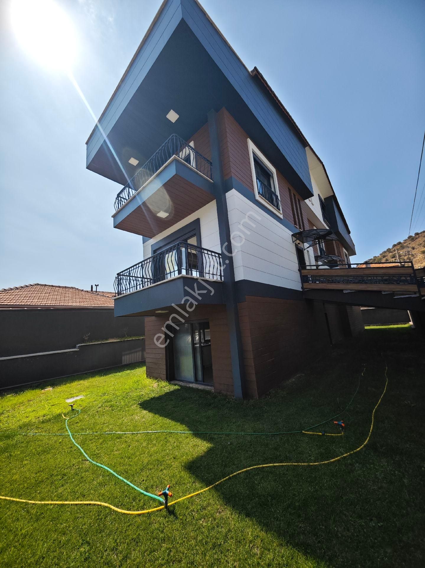 Ümmetoğlu'ndan Denize Plaja 50 Metre 2+1 Müstakil Villa Denizköy'de - Görsel 3