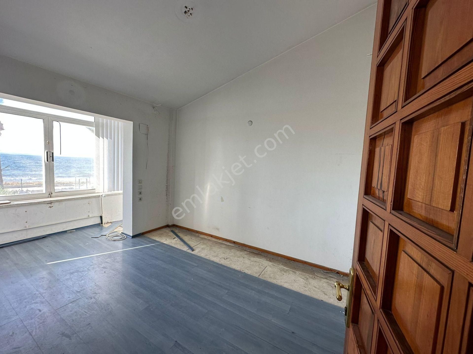 Urla Kalabak 3+1 Denize Sıfır Müstakil Villa - Görsel 11