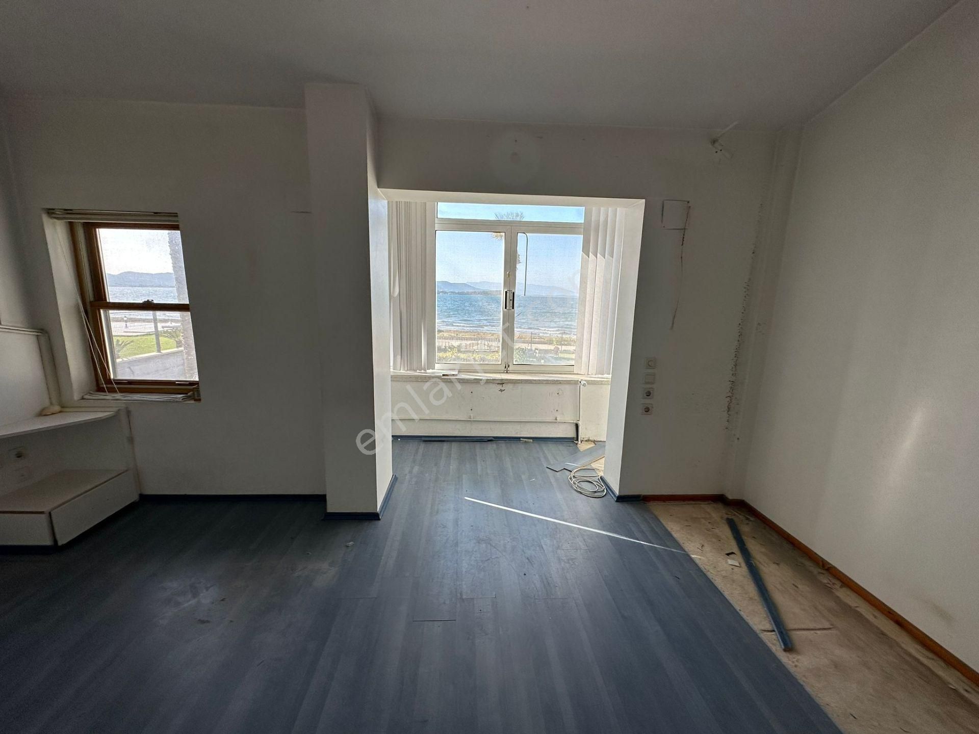 Urla Kalabak 3+1 Denize Sıfır Müstakil Villa - Görsel 10