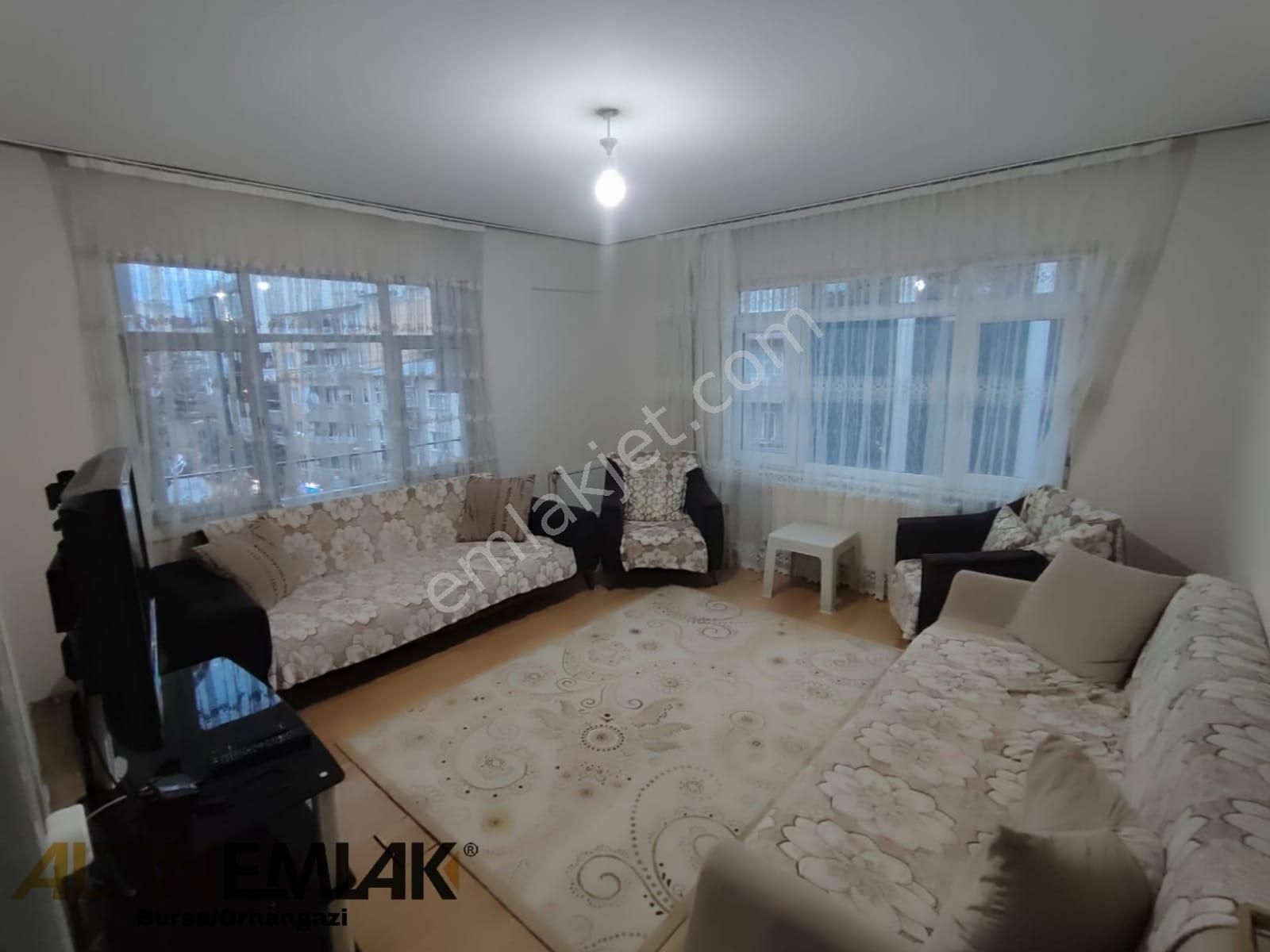 Orhangazi Camiikebir Kiralık Daire Altın Emlaktan 2+1 Eşyalı Arakat Kiralık Daire