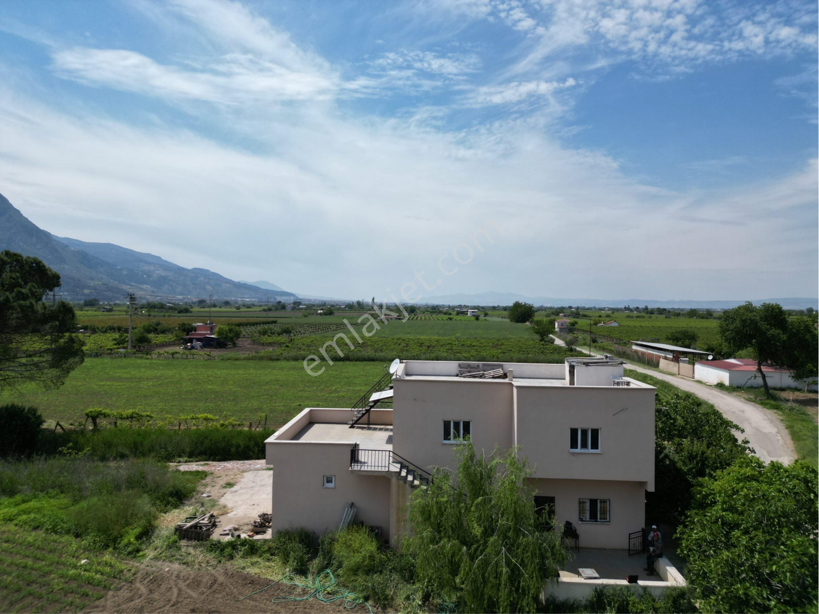 Beyaz Gayrımenkulden Yeni Harmandalı Mh Fırsat 18 Dönüm +2 Katlı Betonerme Ev