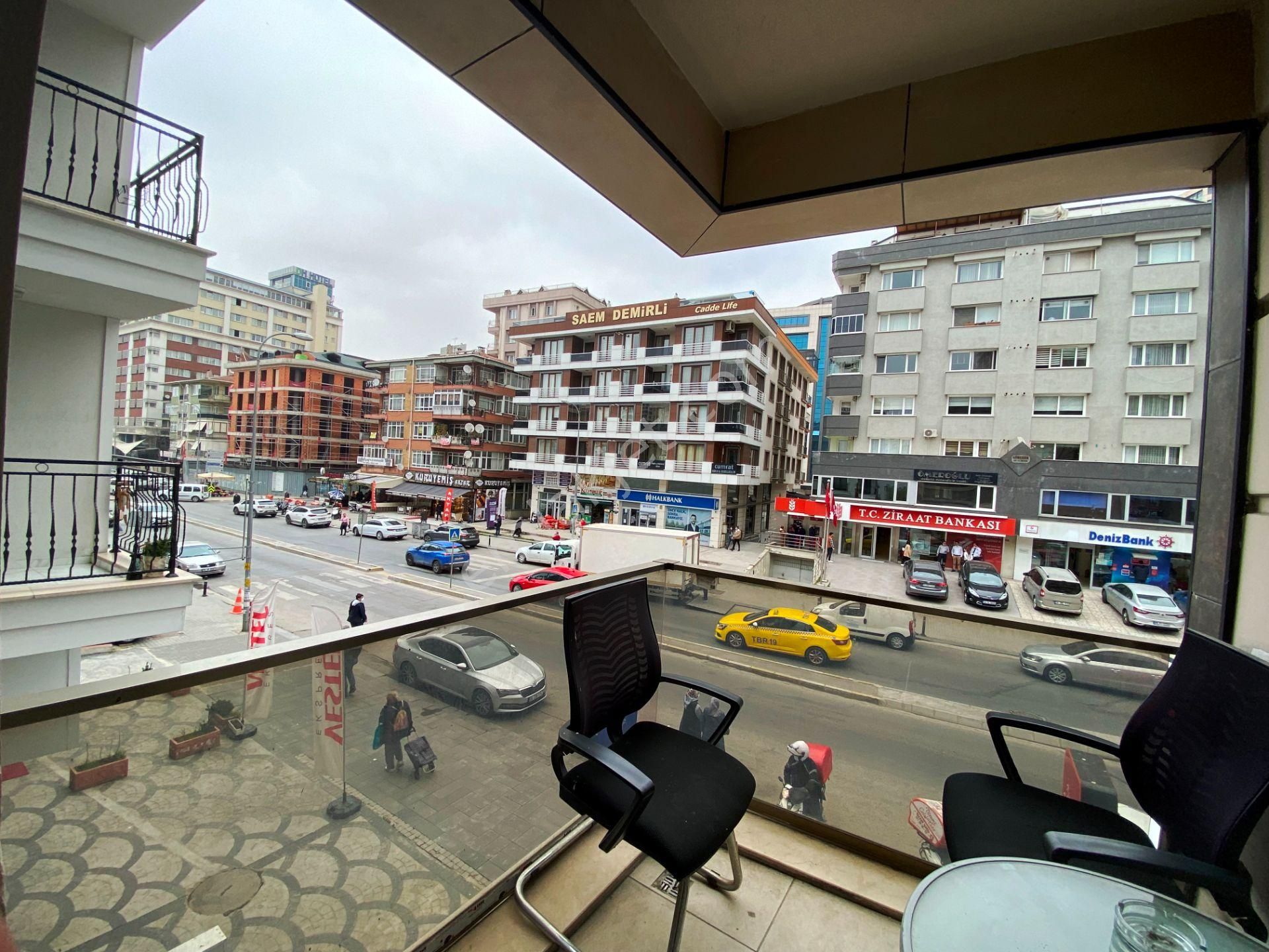 Dasdas, Ataşehir nerede, Otobüs, Tren, Minibüs / Dolmuş veya Metro ile  nasıl gidilir?