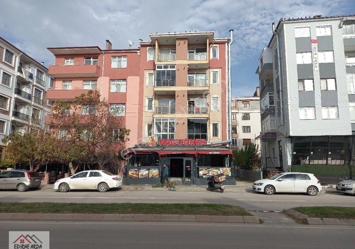 Edirne Merkez Şükrüpaşa Satılık Daire Arda Emlak Ofisi'nden Zübeyde Hanım Parkı Yakını Cadde üzeri Daire