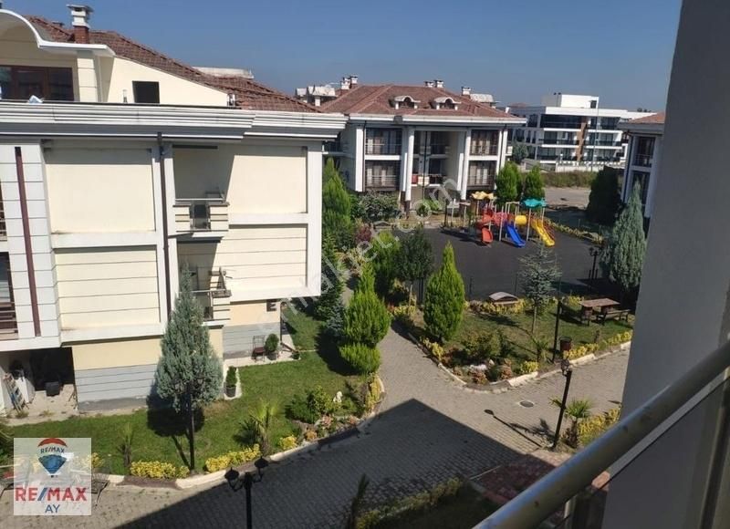 Serdivan Köprübaşı Satılık Daire REMAX AY CEVAT SERDİVAN AVM YAKINI 3+1 SATILIK DAİRE