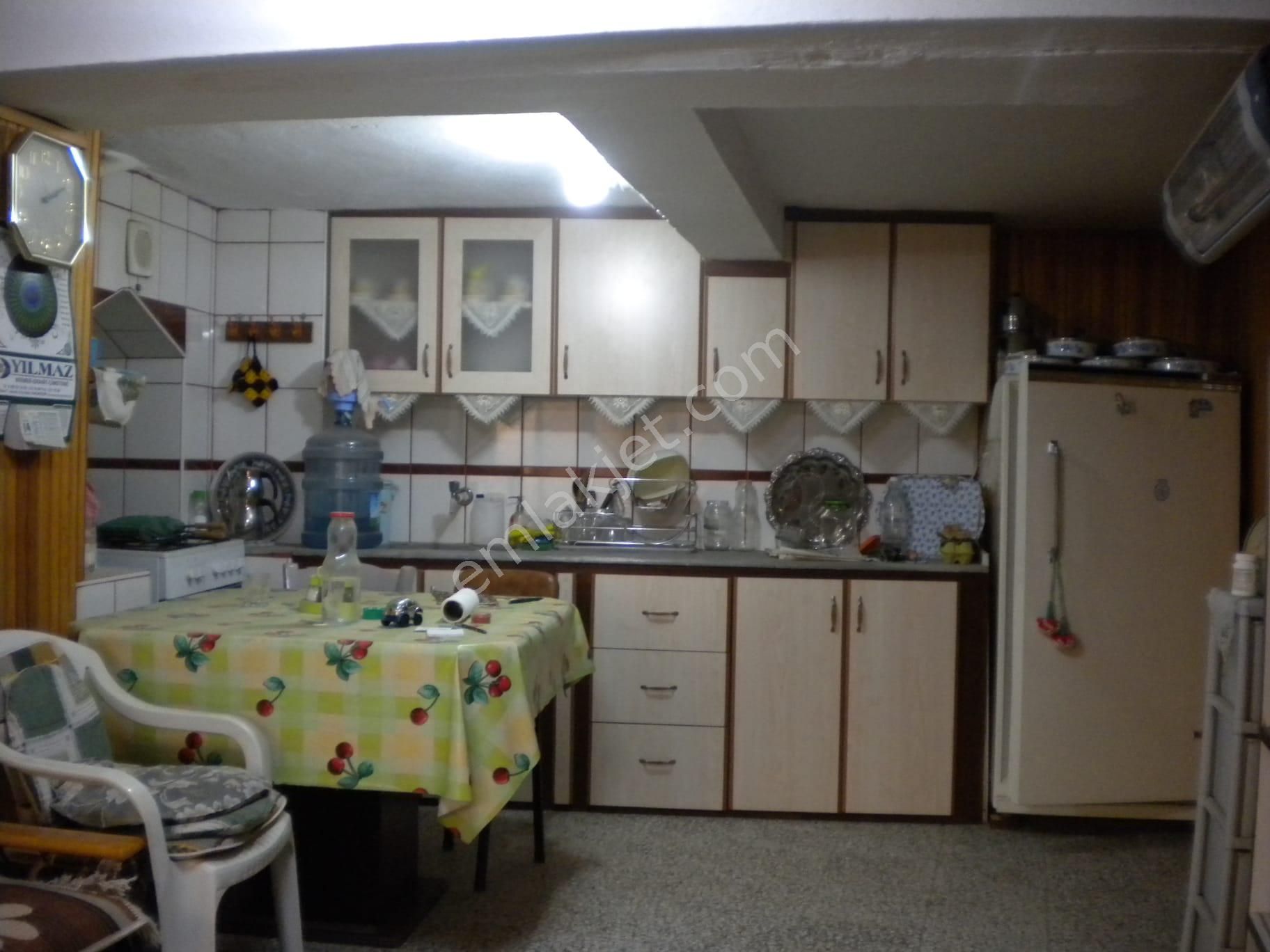 Ayvada'dan Ayvalık Merkez'de 2 Katlı Taş Rum Evi - Görsel 5