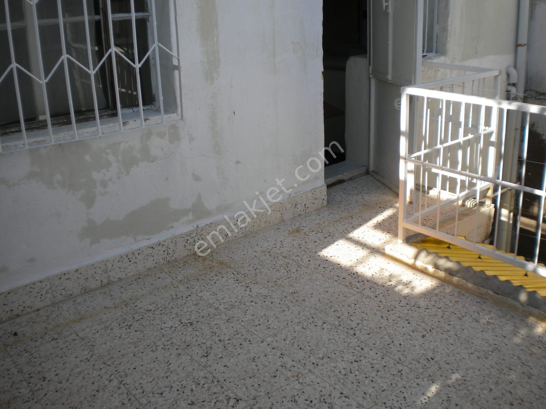 Ayvada'dan Ayvalık Merkez'de 2 Katlı Taş Rum Evi - Görsel 9