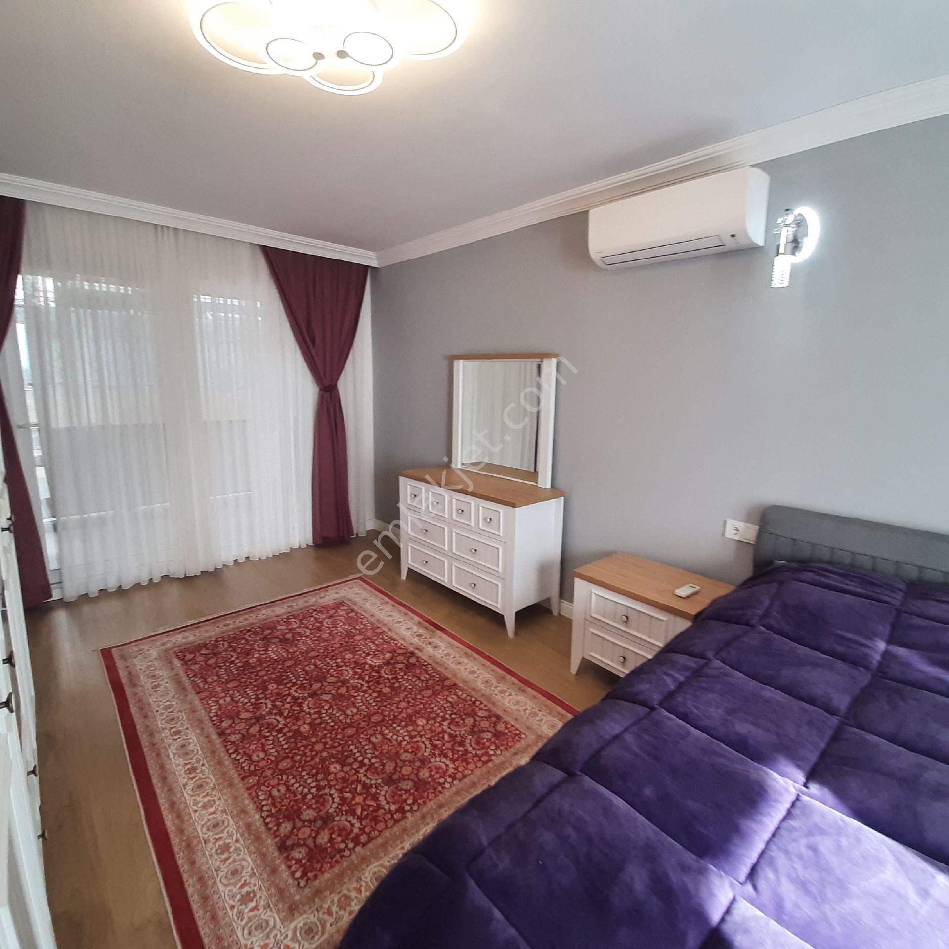 Sahibinden Çandarlı'da 4+1 Triplex Eşyalı - Görsel 13