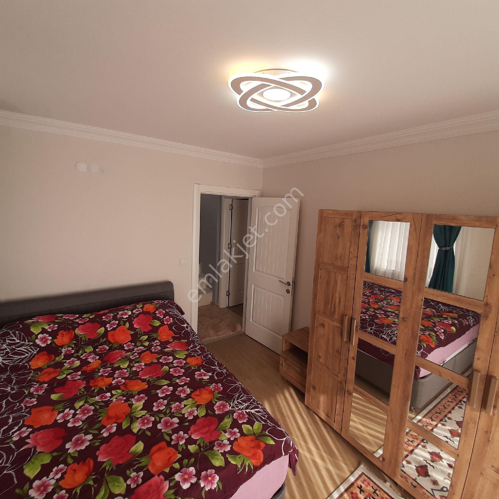 Sahibinden Çandarlı'da 4+1 Triplex Eşyalı - Görsel 15