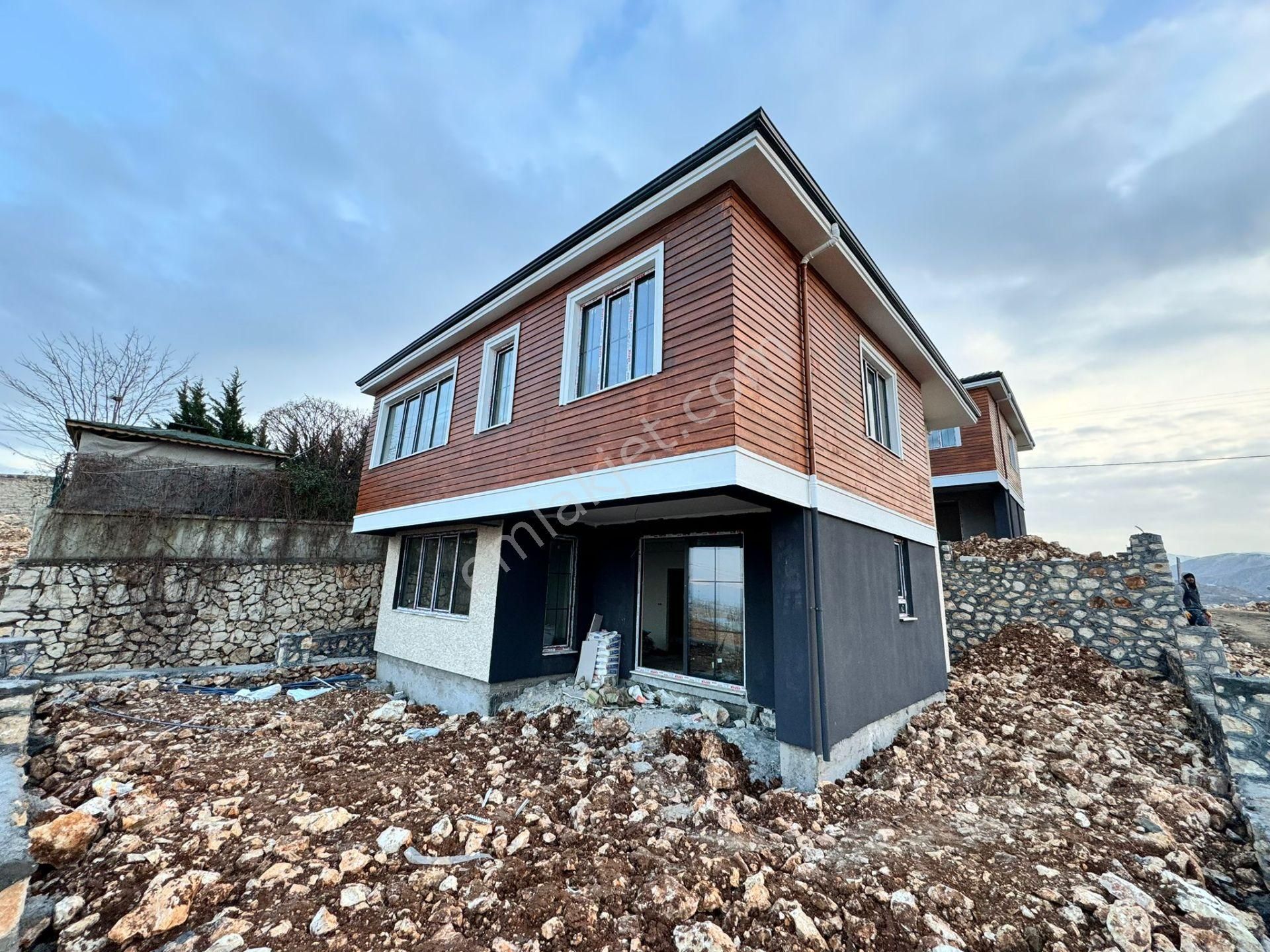 Yeşilyurt Tecde Satılık Villa CB SAFİR'den TECDE'de SATILIK PANORAMİK MANZARALI FIRSAT VİLLA